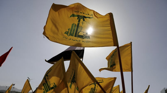 حزب الله يستهدف آليات إسرائيلية في البياضة بصلية صاروخية