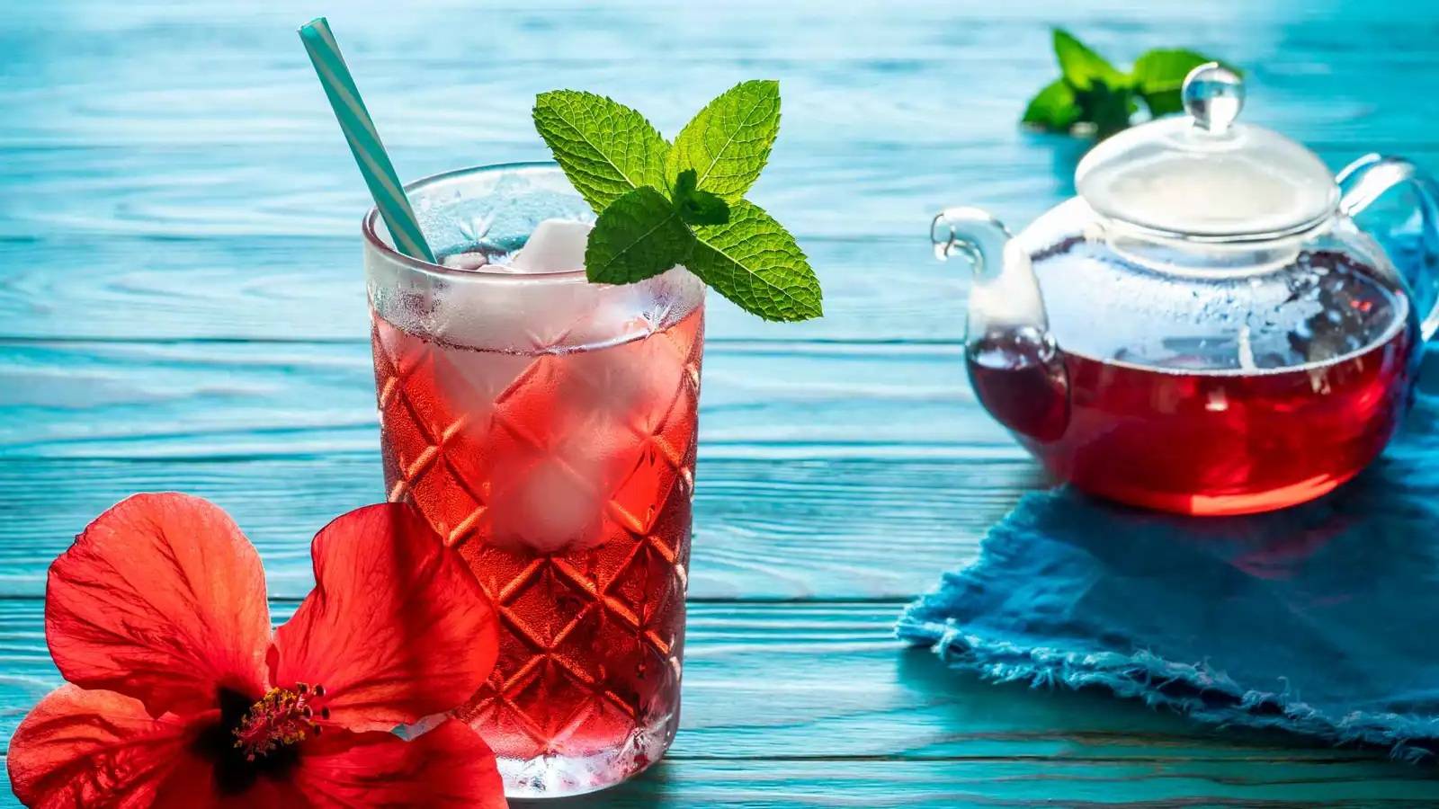 كيف يساعد الرمان والكركديه على خفض ضغط الدم؟