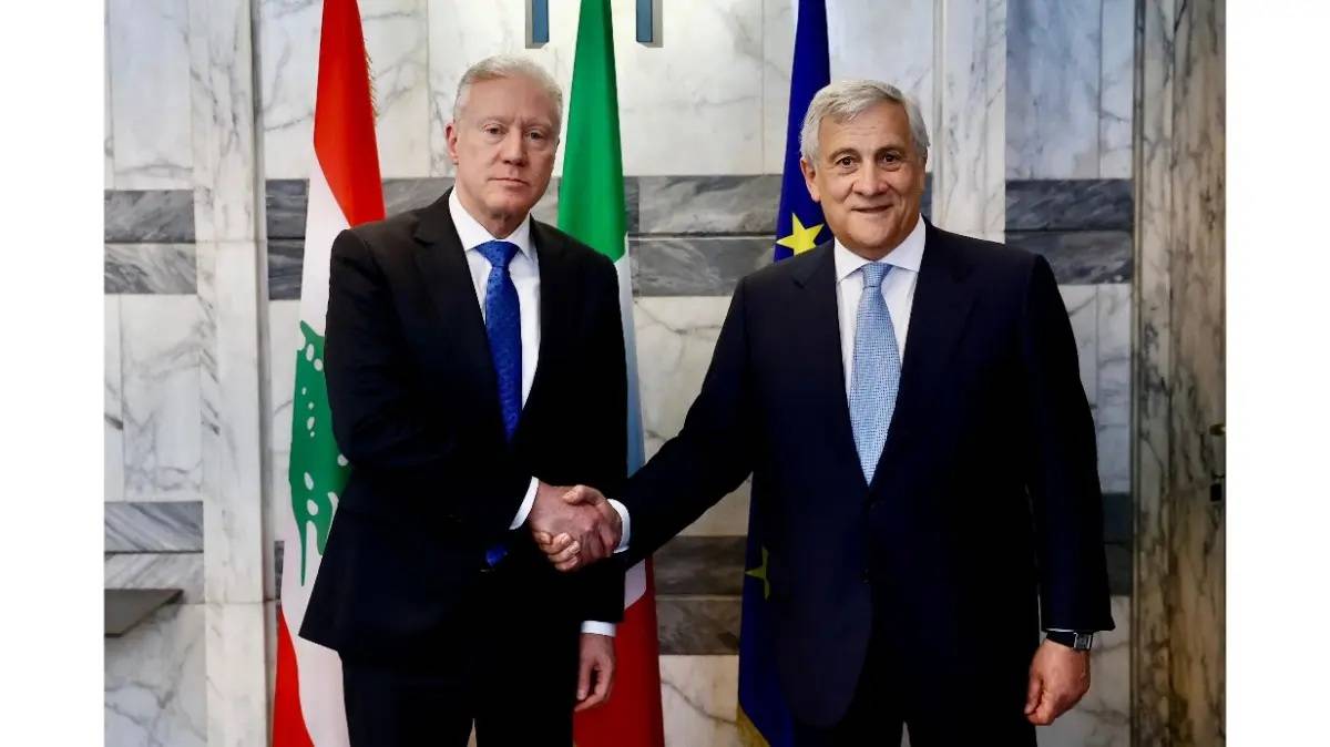 رجي يبحث مع تاياني تثبيت وقف إطلاق النار ودعم لبنان