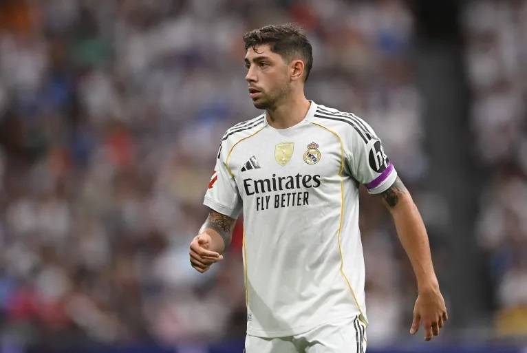 بعد عاصفة غرفة الملابس... هل يرحل فالفيردي عن ريال مدريد؟
