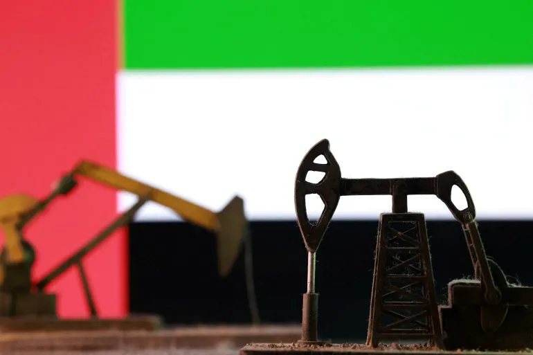 أبوظبي تسرّع تطوير خط نفطي استراتيجي لتجاوز مضيق هرمز