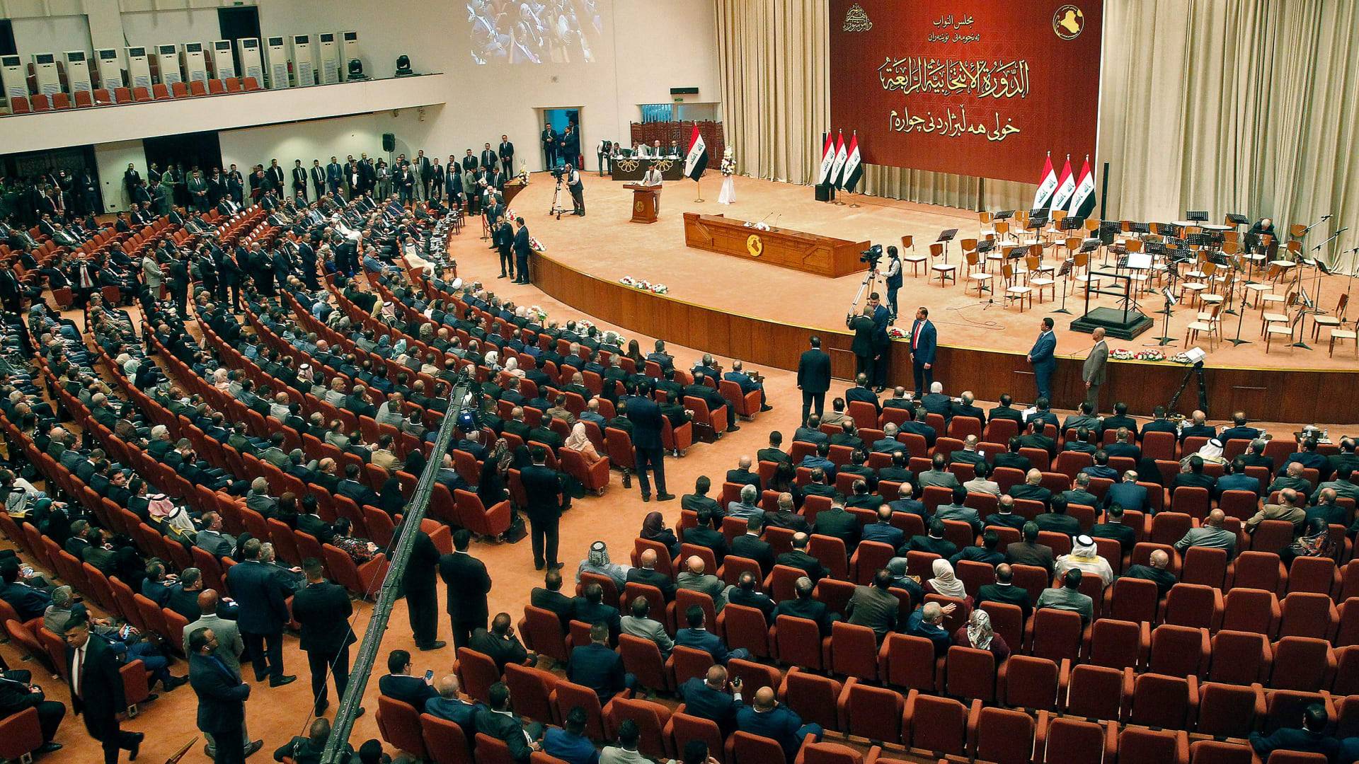 أزمة سياسية في البرلمان العراقي.. تحالف 140 نائبا لإقالة الحلبوسي