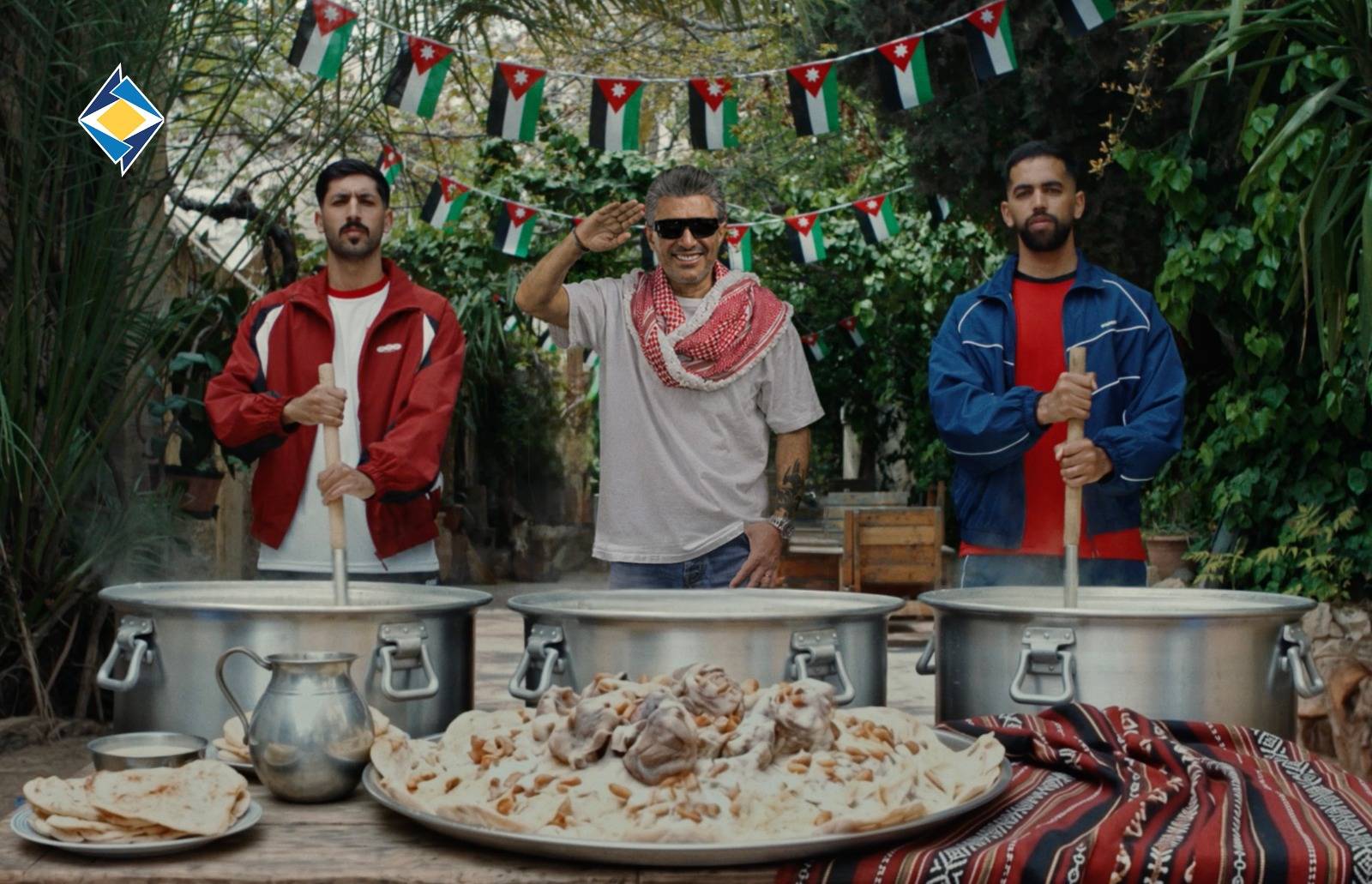 عمر العبداللات يطلق "هينا جينا"