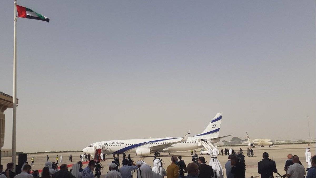 إعلام إسرائيلي: طائرة حكومية تهبط في أبو ظبي وسط تكتم رسمي