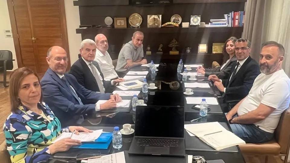 اجتماع  بين وزارتي الصناعة والزراعة بحث تنظيم قطاع المحضّرات الغذائية