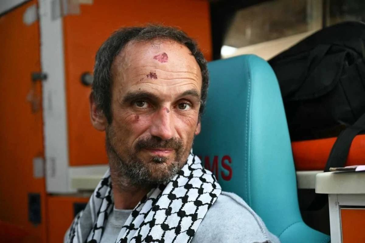 ناشطون من "أسطول الصمود" يروون ما تعرضوا له من عنف وسوء معاملة إسرائيلية