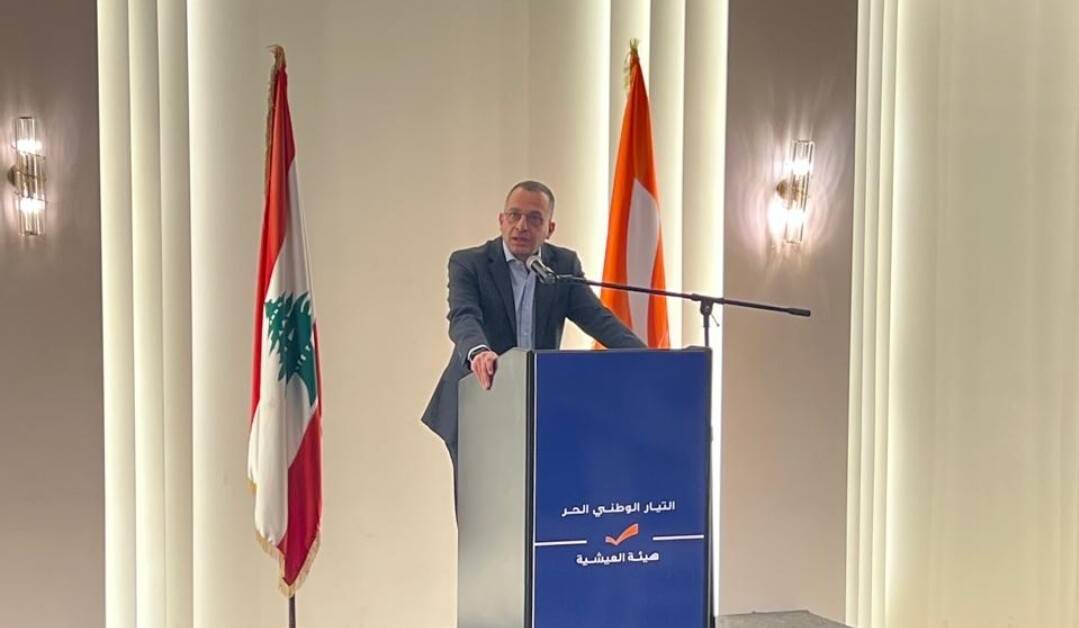 خوري يرد على أيوب: هناك من يدافع عن الوطن وهناك من يستغلّ الظرف