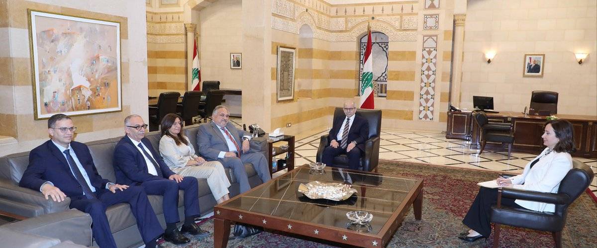 مطار القليعات على طاولة البحث في السرايا الحكومية