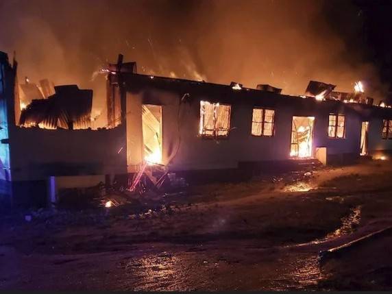 16 طالبة ضحية حريق مروع داخل مدرسة داخلية في كينيا