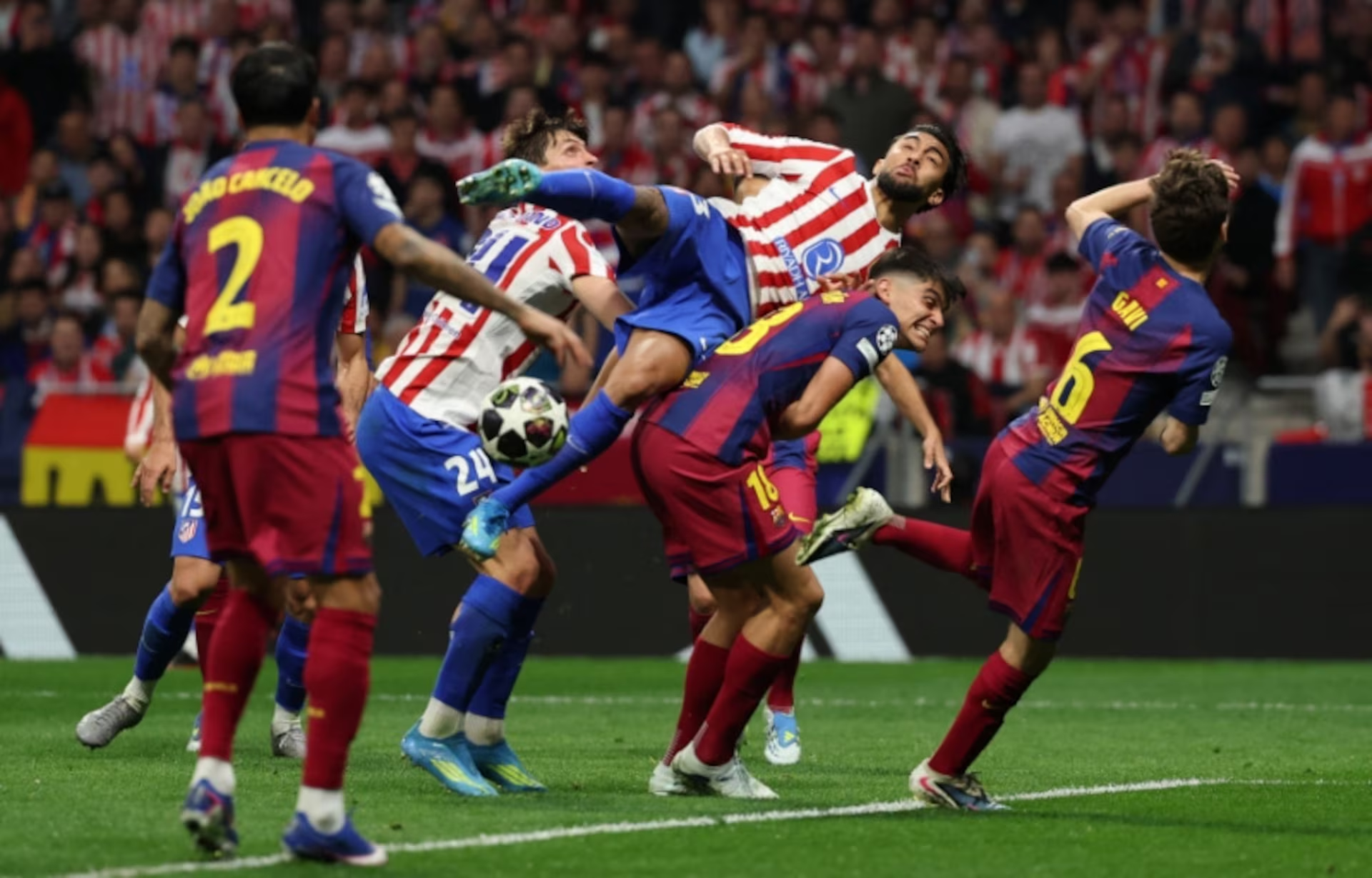 ببيان حاد.. أتلتيكو مدريد يُصعّد حملته ضد برشلونة