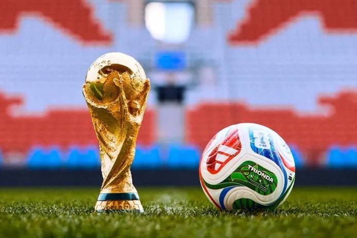 الفيفا يقر قواعد وتعديلات تحكيمية جديدة في المونديال