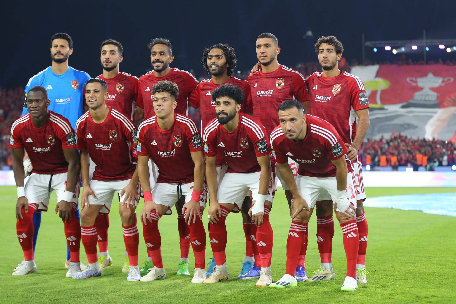 الأهلي المصري يعلن رحيل وليد صلاح الدين وعادل مصطفى