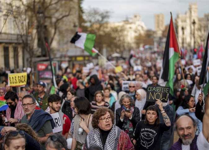 أميركا تنقلب على نتنياهو.. وتراجع لافت في تأييد "إسرائيل"