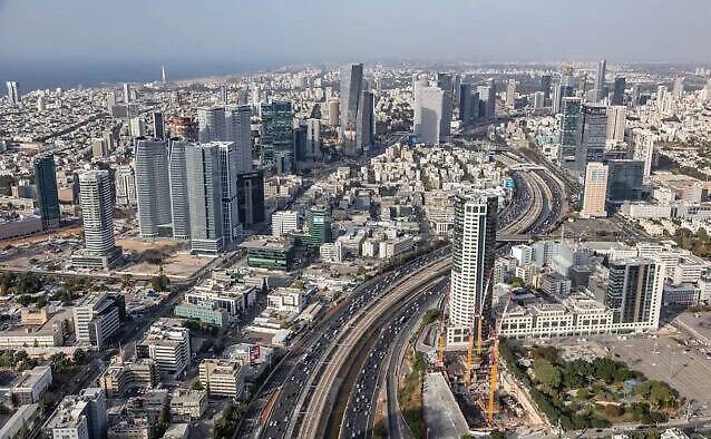 رئيسة المحكمة العليا الإسرائيلية السابقة تحذر من “فوضى داخلية”