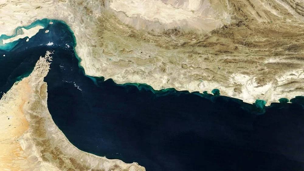 الجيش الأميركي يشنّ غارات على مواقع رادار إيرانية