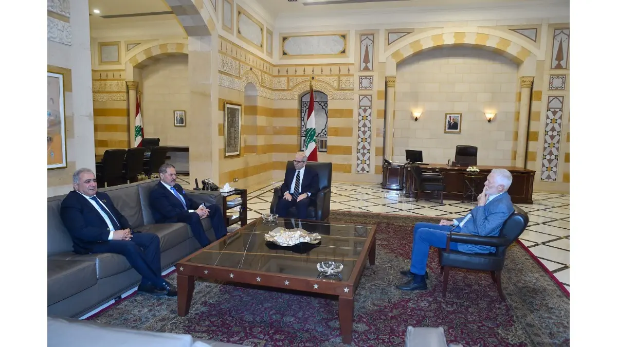 سلام يستقبل الممثل الخاص للرئيس الفلسطيني