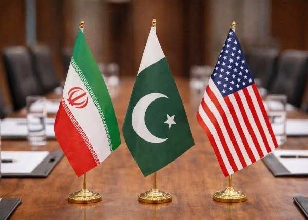 بين الدعم والرفض… إيران تناقش الوسيط الباكستاني