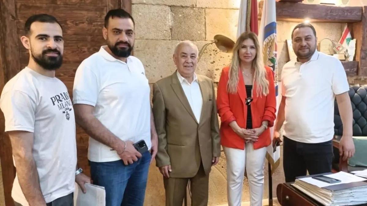 الرافعي بحثت مع بلدية وادي نحلة في قضايا وملفات تنموية
