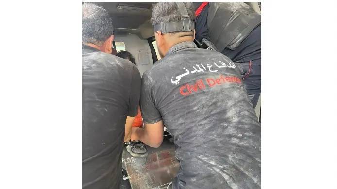 الدفاع المدني: إخماد حريق وسحب 5 جرحى إثر غارة استهدفت صور