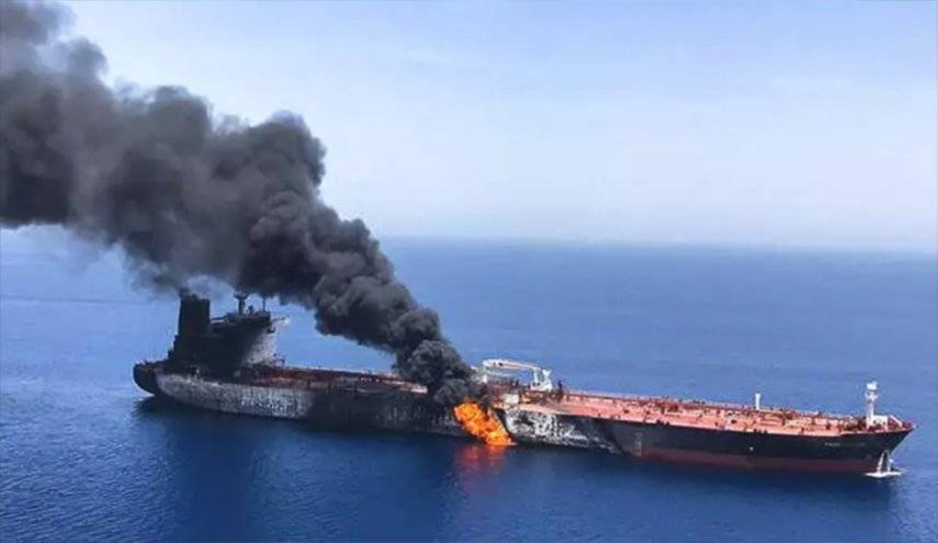 إصابة ناقلة نفط قبالة ساحل عُمان