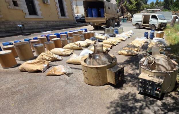 الجيش ضبط مصنع مخدرات وفانات متنقّلة للتصنيع في بعلبك