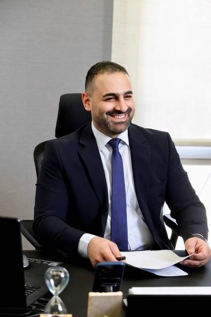 قطاع التأمين أمام تحدّيات الاستمرار
حداد لـ"الديار": نرفض تحميل المؤمن كلفة الفوضى في الفاتورة الاستشفائيّة