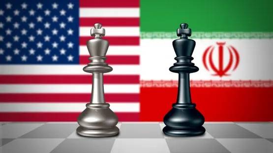 مفاوضات وضربات بين أميركا وايران