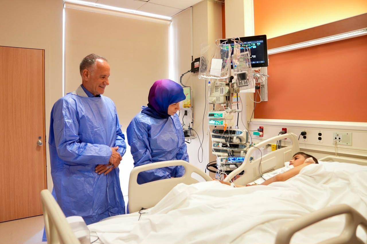 عز الدين: لتحويل ملف الأطفال الجرحى لأولوية وطنية وقضية رأي عام