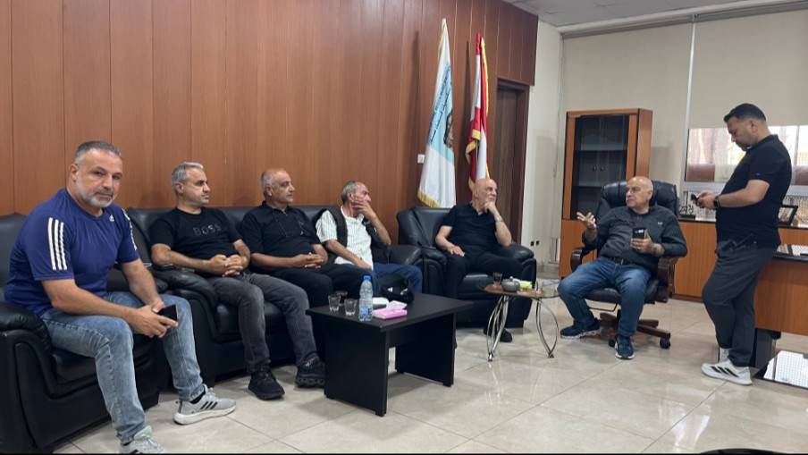 خريس من صور: دعم النازحين أولوية والعدوان لن يكسر إرادة الجنوب