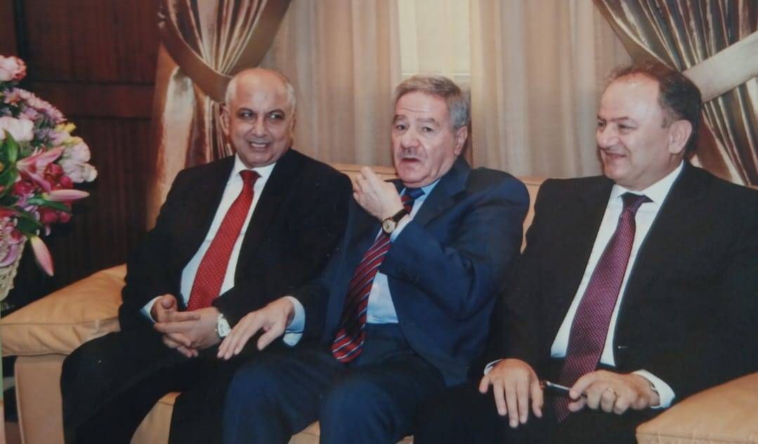 رشاد سلامة...مكتبة فكرية متنقلة