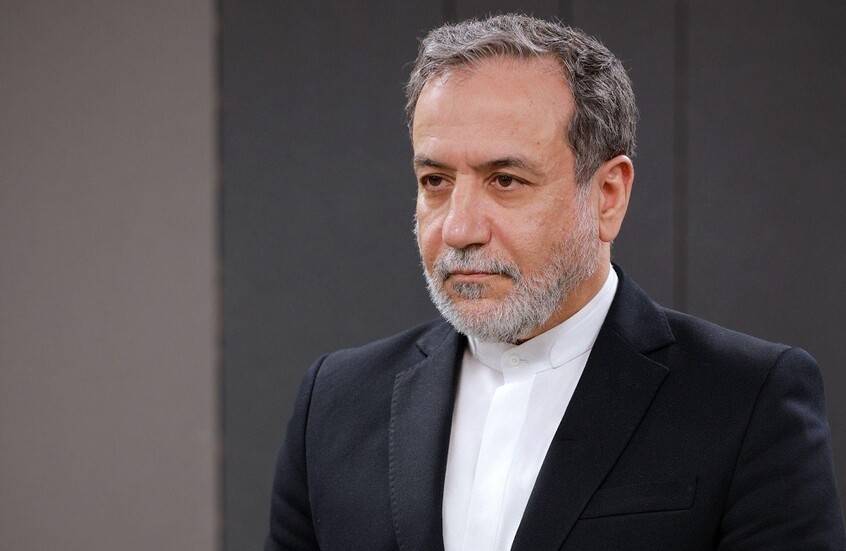 عراقجي: توقيع مذكرة تفاهم مع واشنطن الجمعة وانطلاق المفاوضات في سويسرا