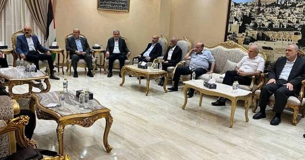 غزة بين التهدئة والإعمار... الفصائل تكشف أولويات المرحلة الثانية