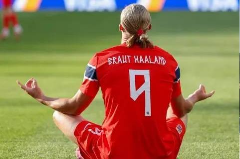هالاند يظهر باسم جديد في المونديال ويثير التساؤلات