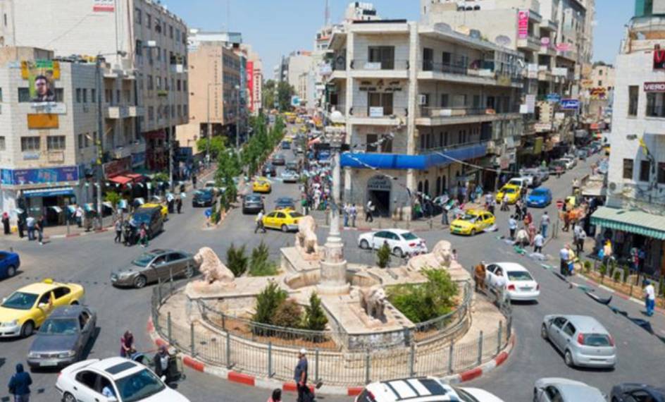 إصابة صحافي فلسطيني خلال تغطية اقتحام مستوطنين شمال رام الله