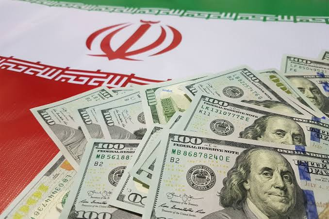 رويترز: مقترح صندوق  بـ300 مليار دولار لدعم الاستثمار في إيران