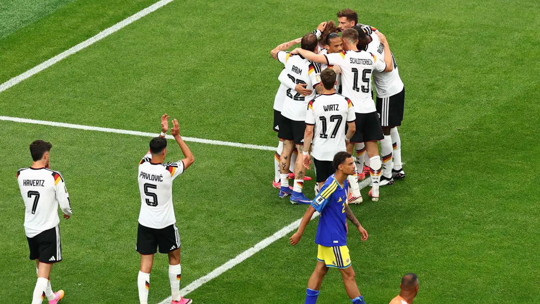 مع نهاية الجولة الأولى.. من الأوفر حظًا للتتويج بكأس العالم 2026؟