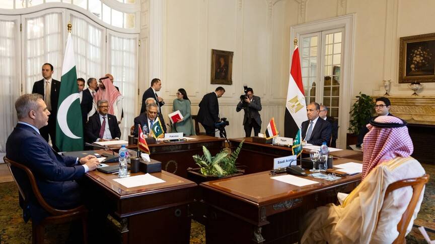 مصر وتركيا والسعودية وباكستان تدعو لتسريع مفاوضات واشنطن وطهران