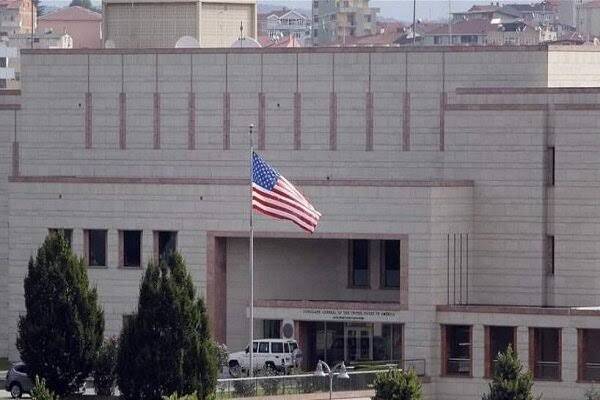 اطلاق نار!... ماذا يجري قرب السفارة الاميركية؟