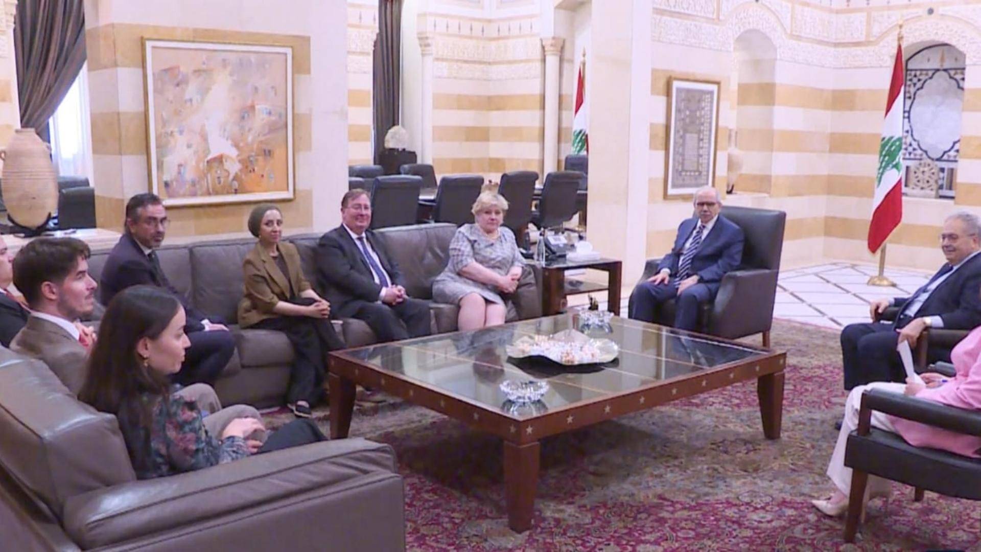 وفد بريطاني من السراي: دعم لوقف إطلاق النار والانسحاب الإسرائيلي الكامل