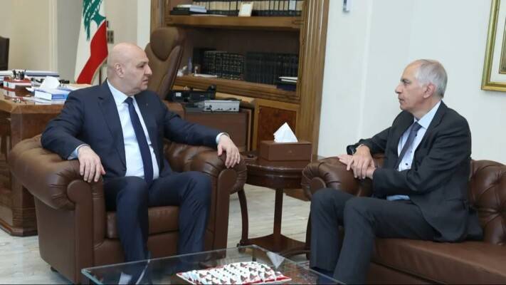 عون عرض مع ماغرو الإتصالات لعقد مؤتمر دولي
لدعم الجيش... وأبرق الى رئيسة فنزويلا بالإنابة معزياً