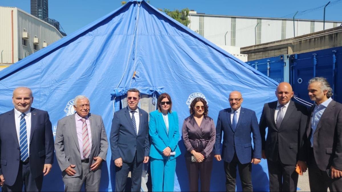 الهيئة العليا للإغاثة تتسلم هبة سويدية في مرفأ بيروت
