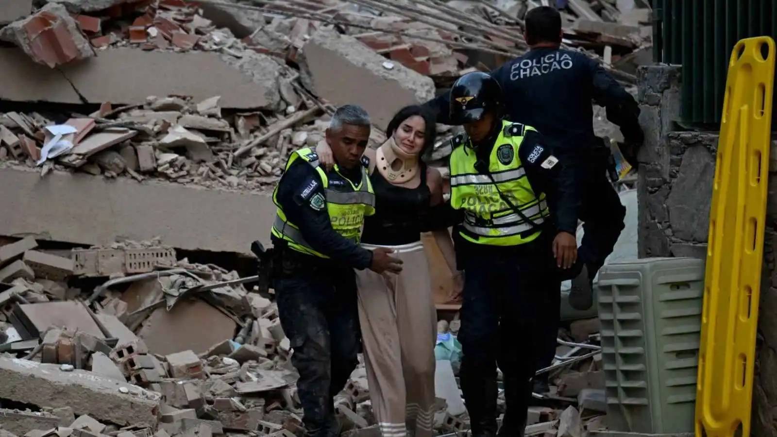 إيران تعرض المساعدة لفنزويلا بعد الزلزال المدمر