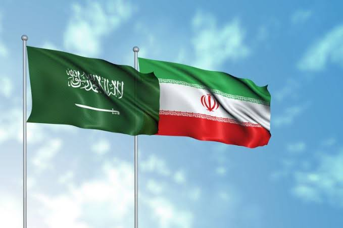 طهران والرياض تبحثان المفاوضات وتؤكدان دعم الاستقرار الإقليمي