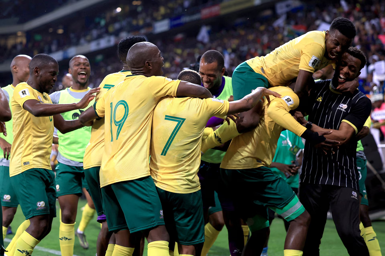 للمرة الأولى في التاريخ.. جنوب إفريقيا تتأهل إلى الدور الـ32 في كأس العالم