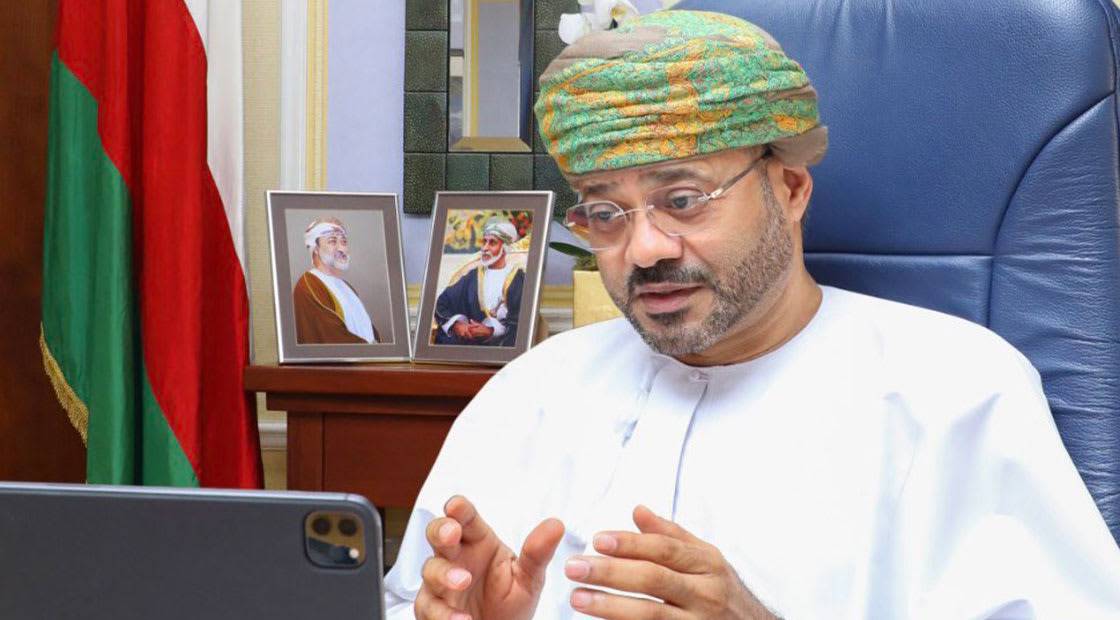 البوسعيدي: الملاحة في هرمز يجب أن تبقى حرة ولا نؤيد الرسوم