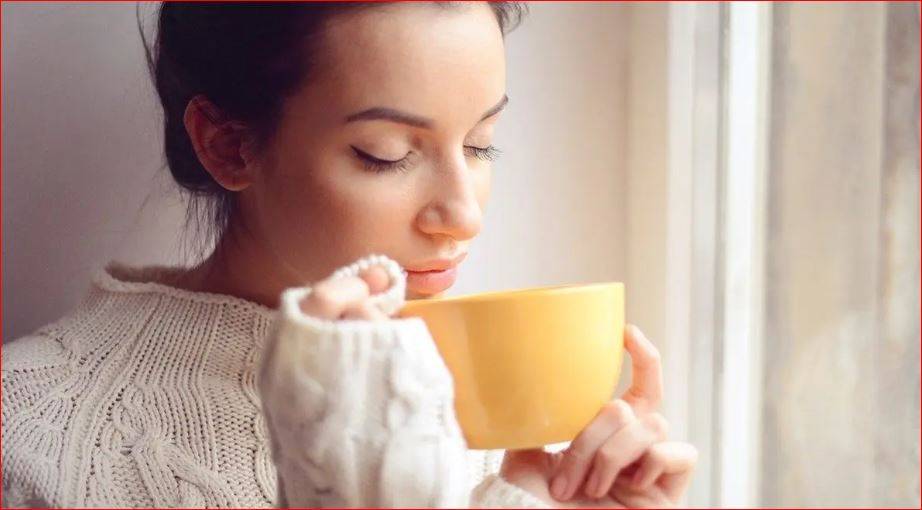 مشروبات طبيعية تدعم نضارة البشرة