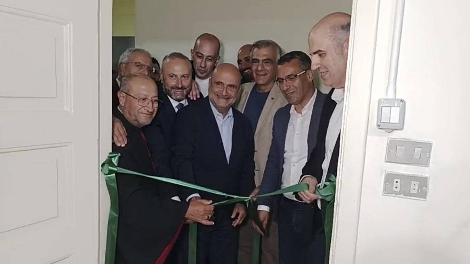 هاني افتتح المركز الزراعي في العاقورة