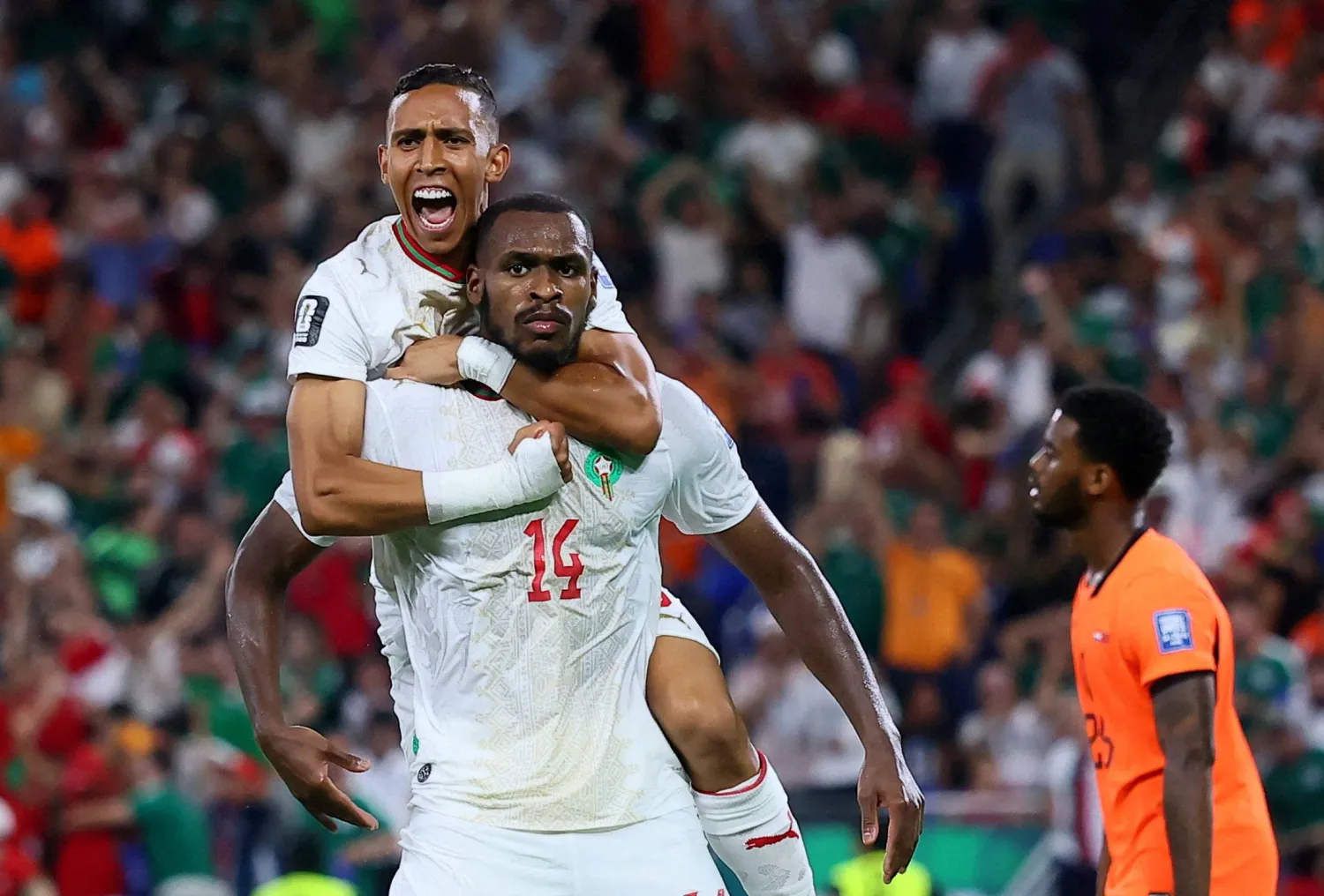 من “ديوب” إلى “عيسى”.. من يقف خلف هدف المغرب الحاسم أمام هولندا؟