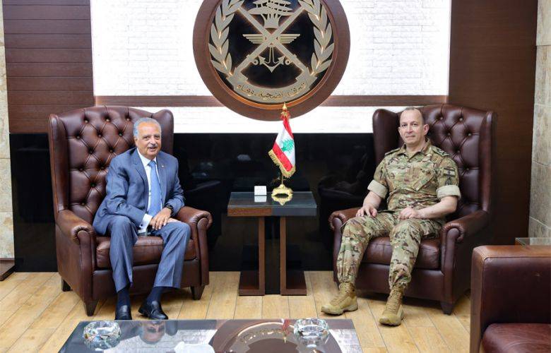 قائد الجيش يبحث المستجدات مع أرسلان والصحناوي