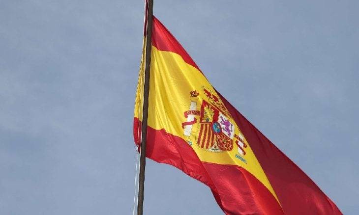 أكثر من مليون مهاجر يتقدمون بطلبات لتسوية أوضاعهم القانونية في إسبانيا